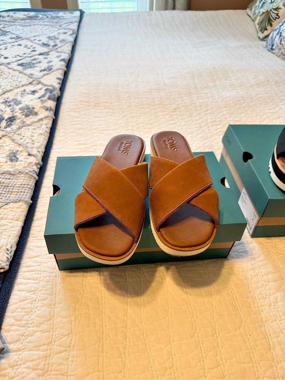 TOMS Mae Crossover Slide Sandal Brown US 6